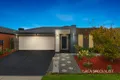 Property photo of 11 Weebill Way Pakenham VIC 3810