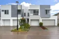 Property photo of 40 North Quay Circuit Hope Island QLD 4212
