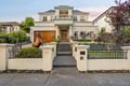 Property photo of 11 Albury Road Balwyn North VIC 3104