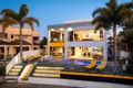 Property photo of 6 Parklane Terrace Paradise Point QLD 4216