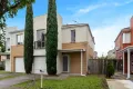 Property photo of 3 Viewbank Circuit Roxburgh Park VIC 3064