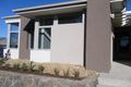Property photo of 18 Viewside Crescent Craigieburn VIC 3064