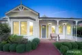 Property photo of 35 Golf View Drive Craigieburn VIC 3064