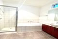 Property photo of 5 Crestview Close Roxburgh Park VIC 3064
