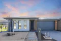 Property photo of 8 Repartee Street Tarneit VIC 3029