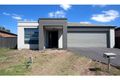 Property photo of 38 Howard Place Deer Park VIC 3023