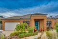 Property photo of 16 Flagstaff Loop Craigieburn VIC 3064