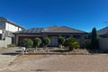 Property photo of 33 Rutherglen Way Caroline Springs VIC 3023