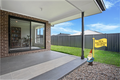 Property photo of 42 Jennings Crescent Spring Farm NSW 2570