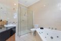 Property photo of 582 Waverley Road Glen Waverley VIC 3150