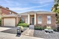 Property photo of 16 Wallaby Walk Sunbury VIC 3429