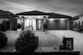 Property photo of 7 McLaren Chase Caroline Springs VIC 3023