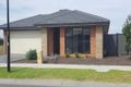 Property photo of 14 Scoria Circuit Craigieburn VIC 3064