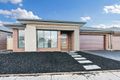 Property photo of 10 Brut Place Wollert VIC 3750
