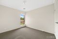 Property photo of 8 Auburn Close Pakenham VIC 3810