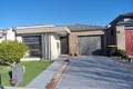 Property photo of 14 Higgins Street Fraser Rise VIC 3336