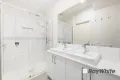 Property photo of 3 Flame Robin Place Endeavour Hills VIC 3802