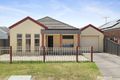 Property photo of 10 Fairchild Place Pakenham VIC 3810