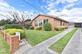 Property photo of 17 Shannon Crescent Watsonia VIC 3087