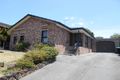 Property photo of 20 Wevlin Close Endeavour Hills VIC 3802