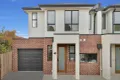 Property photo of 2/174 Duncans Road Werribee VIC 3030