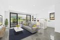 Property photo of 2/37 Collins Crescent Benowa QLD 4217
