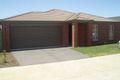 Property photo of 11 Avalon Crescent Cranbourne East VIC 3977