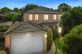 Property photo of 8 Ravenscourt Close Rowville VIC 3178