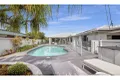 Property photo of 25 Beverley Crescent Broadbeach Waters QLD 4218