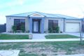 Property photo of 15 Peppermint Crescent Manor Lakes VIC 3024