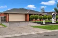 Property photo of 2 Jaye Place Cranbourne West VIC 3977