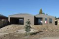 Property photo of 6 Tribuzi Close Pakenham VIC 3810