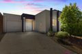 Property photo of 28 Edgeware Close Pakenham VIC 3810