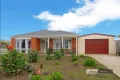 Property photo of 1 Jaye Place Cranbourne West VIC 3977