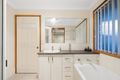 Property photo of 48 Gainsborough Drive Glenvale QLD 4350