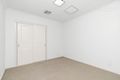 Property photo of 32 Ross Parkway Gobbagombalin NSW 2650