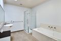 Property photo of 19 Sutherland Way Drouin VIC 3818