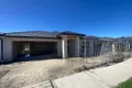 Property photo of 40 Proserpine Crescent Donnybrook VIC 3064