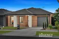 Property photo of 18 Ashbury Rise Berwick VIC 3806