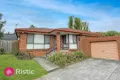 Property photo of 2/37 Cuthbert Drive Mill Park VIC 3082