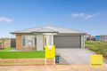Property photo of 40 Mantis Circuit Tarneit VIC 3029