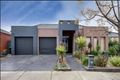 Property photo of 11 Tucker Place Caroline Springs VIC 3023