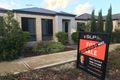 Property photo of 21 Conferta Link Banksia Grove WA 6031