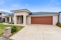 Property photo of 11 Edgewater Drive Keysborough VIC 3173