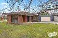 Property photo of 1 Quadrat Close Berwick VIC 3806