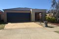 Property photo of 15 Red Fox Boulevard Brookfield VIC 3338