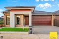Property photo of 8 Bridport Circuit Tarneit VIC 3029