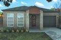 Property photo of 40 Yellow Robin Circuit Cranbourne East VIC 3977