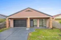 Property photo of 46 Wakenshaw Crescent Pakenham VIC 3810