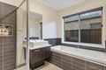 Property photo of 41 Everly Circuit Pakenham VIC 3810